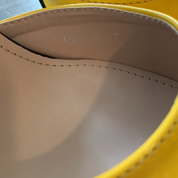 Yellow and blue butterfly heels - Picture 5 of 6